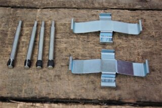 mounting kit for front brake pads  W114 W115 W123