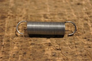 Feder an Drosselklappe M110,114,127,129,130