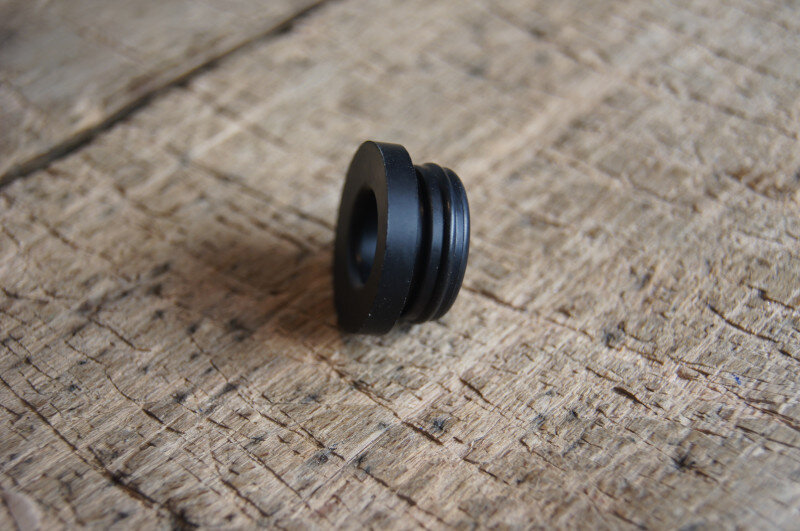 rubber grommet brake master cylinder 0004310950, 4,76