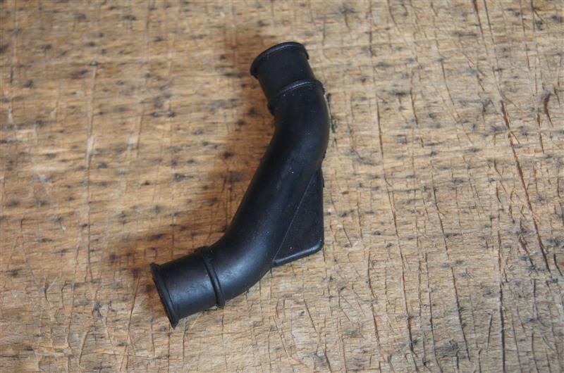 Kurbelgehäuseentlüftungsschlauch - Für VW Passat, Audi A4, A6 1.8T