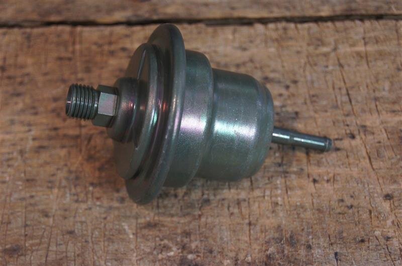 fuel pressure accumulator R107/W124/126/201