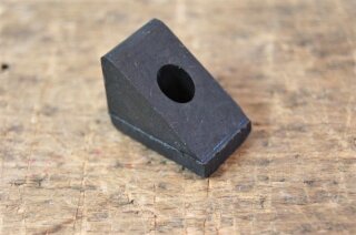 rubber buffer bonnet 107,108,110,111,115