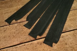 sill / entrance rubber mat set W114 / W115 sedan - black