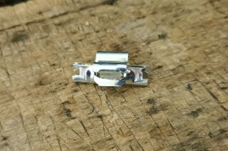 weatherstrip cramp outside 108/109/114/115