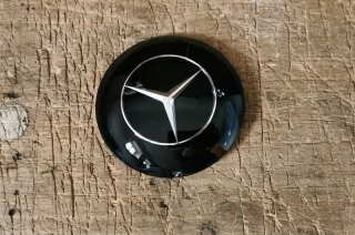 emblem for steering wheel 1874600144 OE