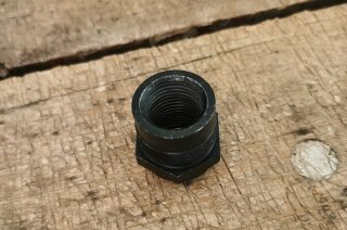 Gewindebüchse Querlenker innen unten,  29.9mm