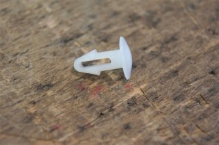 clip door seal / hat rack