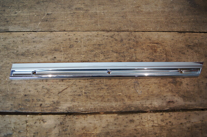 front right fender chrome trim W113, 160,65
