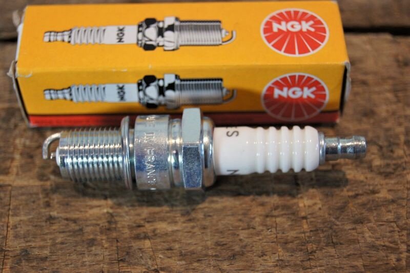 NGK BP5ES Zündkerzen 2er Pack - M14 Gewinde Mit 19mm Länge Für Optimale Motorleistung