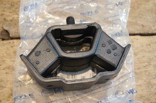 thumbnail interactive-video image 1 of 3-Piece Engine & Transmission Mount Kit For Mercedes-Benz W116 W123 W126 - URO Parts 1 of 3