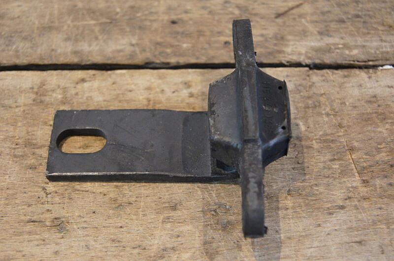 Motoranschlag W115 200/220