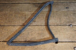 seal triangle window rear right W123 sedan OE