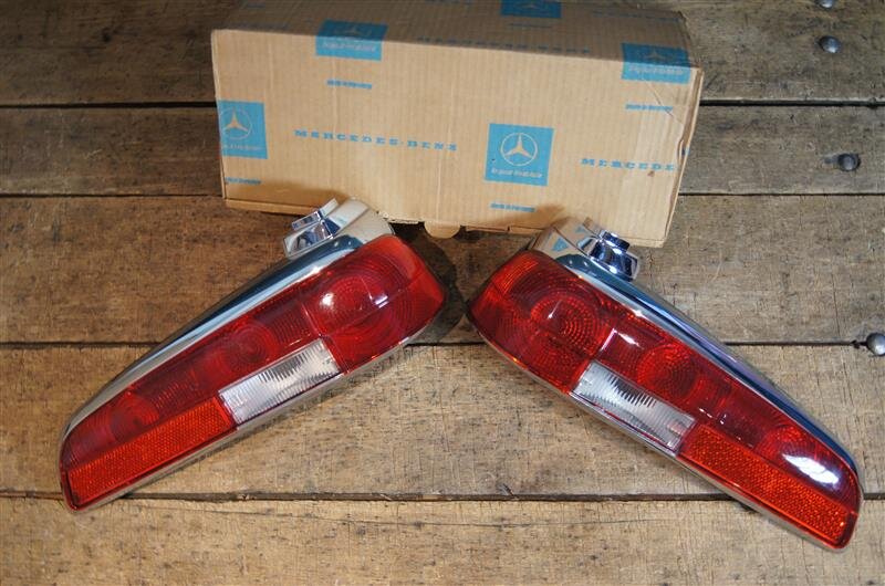 tail light cover set W111 220b, early W110 190c/Dc NOS