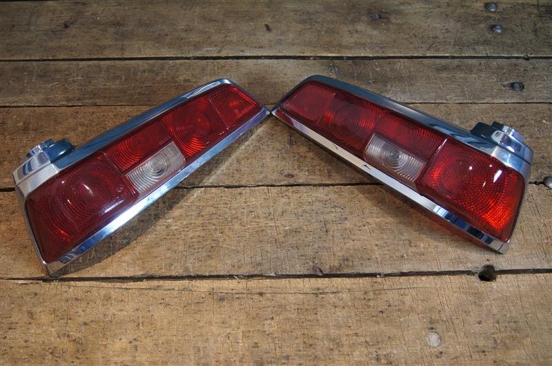 tail light cover set W110 190c,Dc NOS