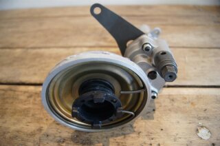 oil pump  OM615 OM616 W115 240D W123 200D/240D