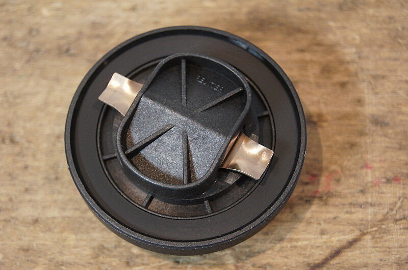 Genuine Moeller Easy-Grip 1-1/2" Expansion Plug Easy Grip Oil Filler Cap Chain 