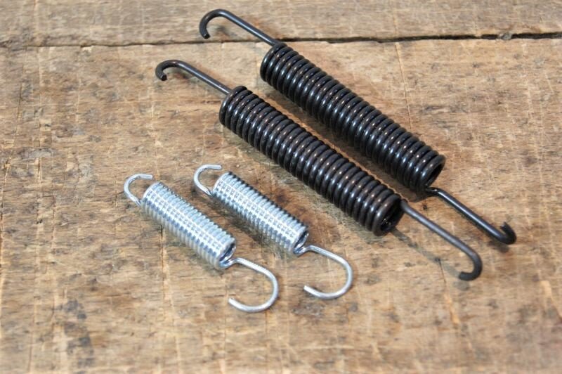 set of rear brake pad return springs Ponton/SL - MB Classics
