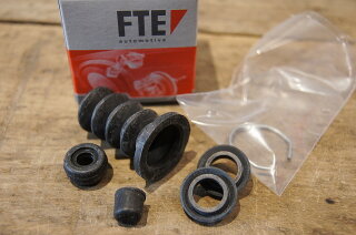 repair kit master clutch cylinder W108/109/111 3.5 & 4.5