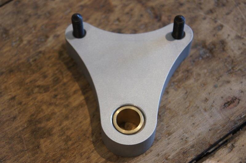 support bracket throttle linkage M127/M129/M130/M189 