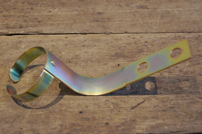 brake fluid reservoir holder , 190sl late, 105,91