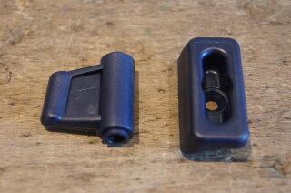sunvisor pin+bracket, blue R107