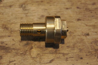 ueberstroemventil-an-vergaser- 